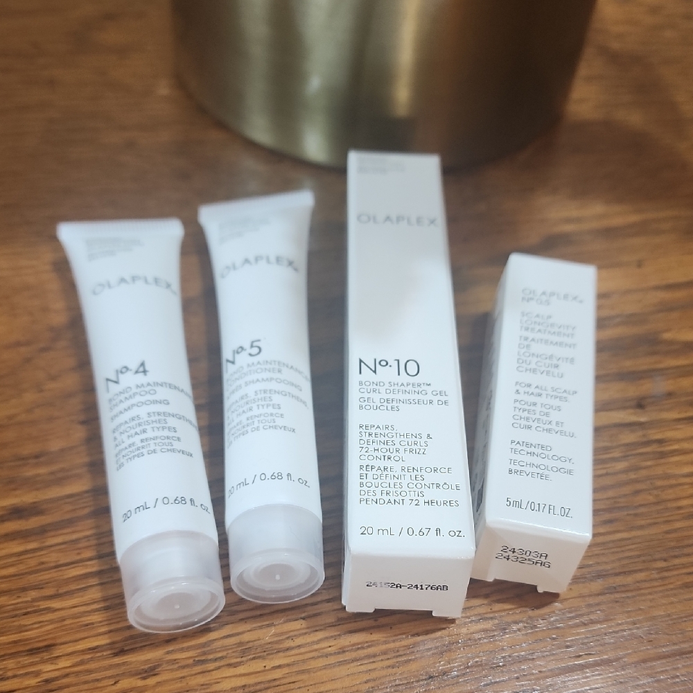 Olaplex Hair Care Set with No.4, No.5, and No.10 No. 0.5 NIB With New Makeup Bag